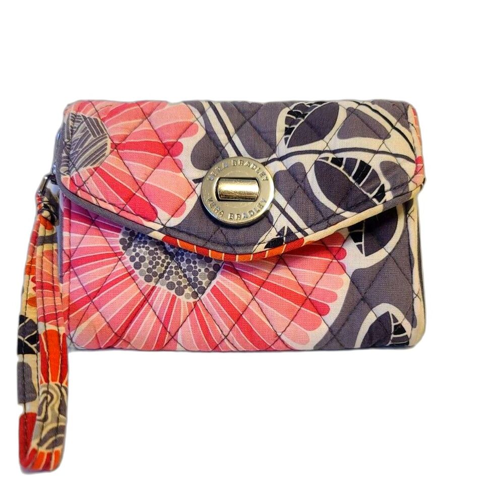Vera Bradley Pink Grey Floral Turn-lock Clutch‎ Wallet